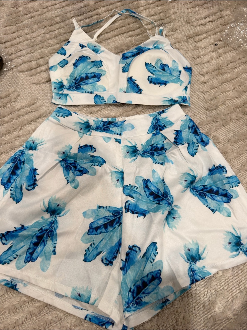 New Blue Feather Print Two-Piece Crop Top & High-Waist Shorts Set